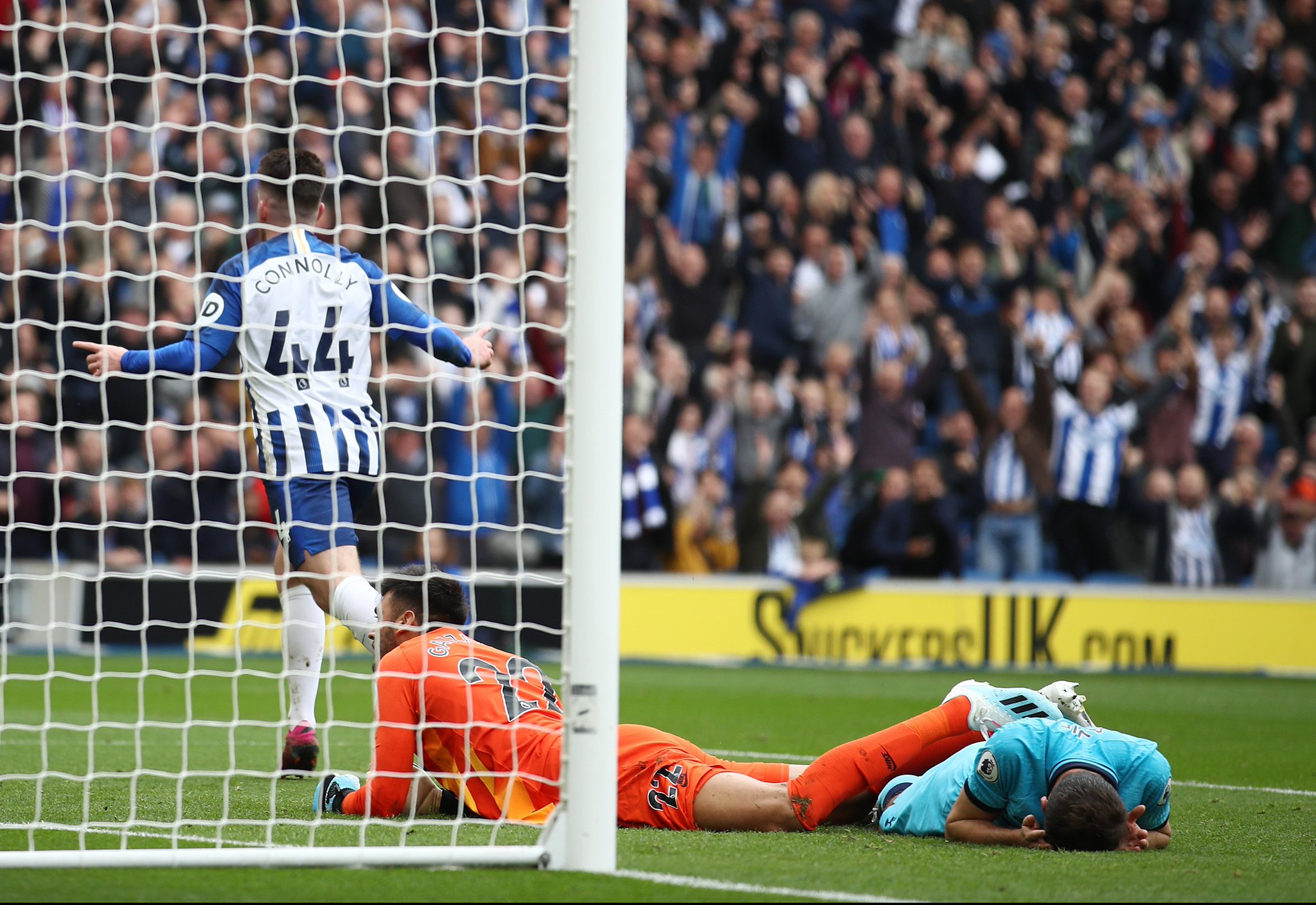 言显得尤为 言显得尤为